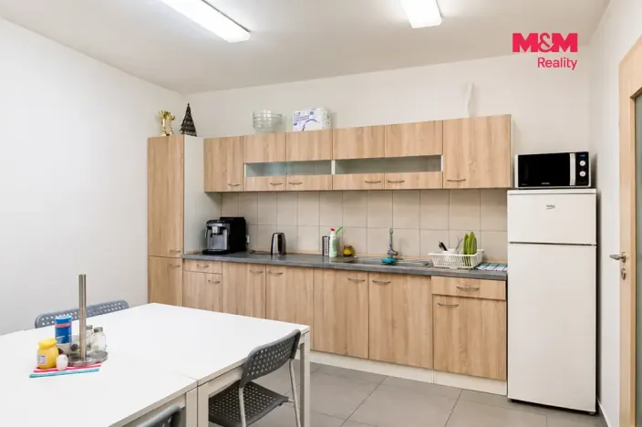 Pronájem kanceláře, Rybitví, 35 m2