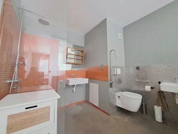 Pronájem bytu 2+1, Zlín, Středová, 58 m2