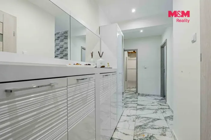 Prodej bytu 2+1, Karviná - Mizerov, tř. 17. listopadu, 57 m2
