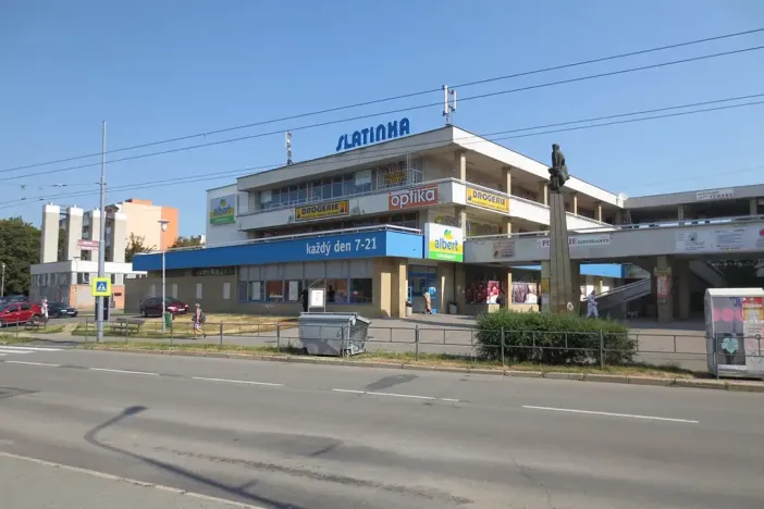 Pronájem obchodního prostoru, Brno, 711 m2