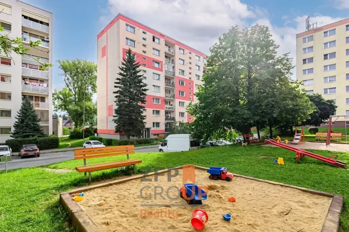 Prodej bytu 3+1, Liberec, Holubova, 74 m2