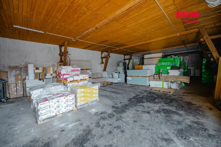 Prodej obchodního prostoru, Hřibiny-Ledská - Hřibiny, 900 m2