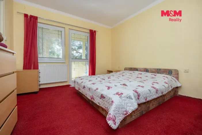 Prodej bytu 3+1, Pardubice - Ohrazenice, Mrštíků, 75 m2