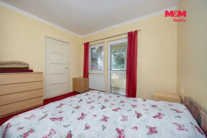 Prodej bytu 3+1, Pardubice - Ohrazenice, Mrštíků, 75 m2