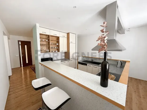 Pronájem bytu 2+kk, Hradec Králové, Malé náměstí, 98 m2