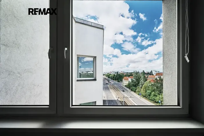 Prodej bytu 2+kk, Praha - Hostivař, Hornoměcholupská, 45 m2