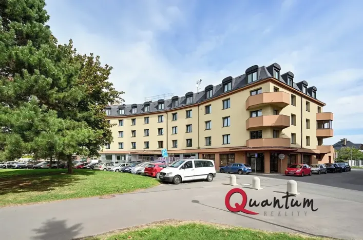 Prodej bytu 1+kk, Praha - Suchdol, Suchdolské náměstí, 19 m2