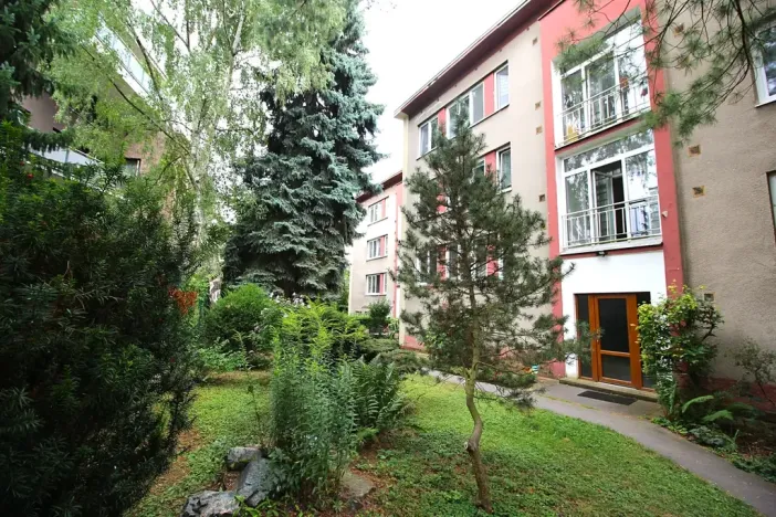 Prodej bytu 3+1, Praha - Troja, Na Šutce, 73 m2