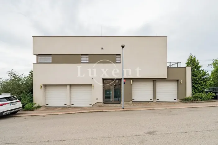 Prodej bytu 3+kk, Praha - Hlubočepy, Výhledová, 74 m2