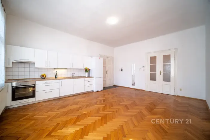 Prodej rodinného domu, České Budějovice - České Budějovice 3, Pražská tř., 200 m2