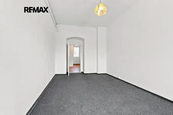 Pronájem bytu 1+1, Plzeň, Skvrňanská, 50 m2