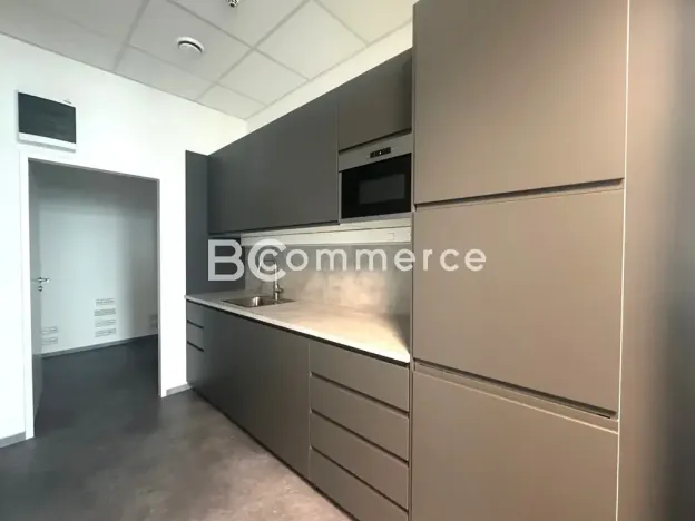 Pronájem skladu, Brno, Vídeňská, 175 m2