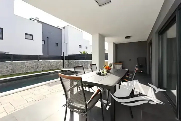 Prodej vily, Vrsi, Chorvatsko, 209 m2