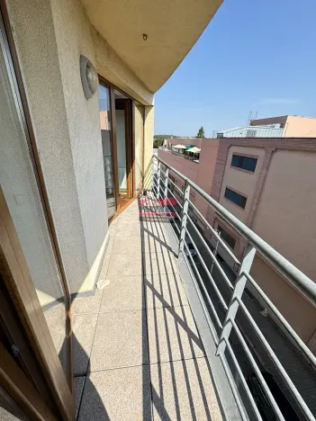 Pronájem bytu 2+kk, Tábor, 9. května, 58 m2