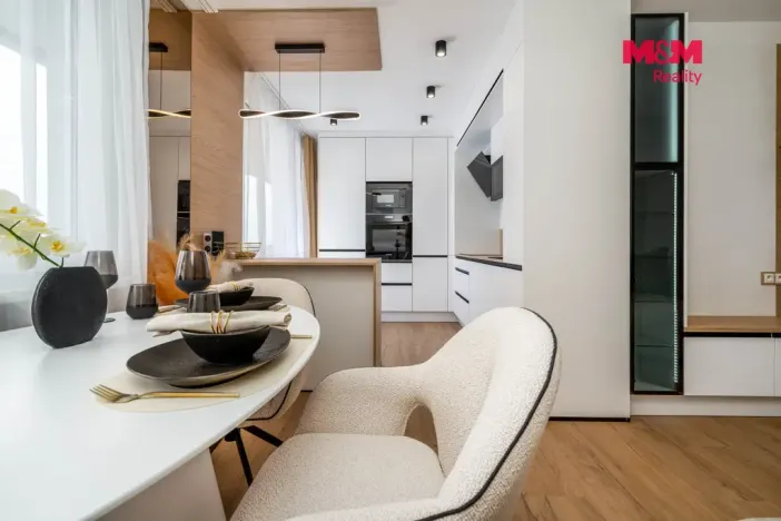 Prodej bytu 3+kk, Hradec Králové - Pražské Předměstí, Hrubínova, 75 m2