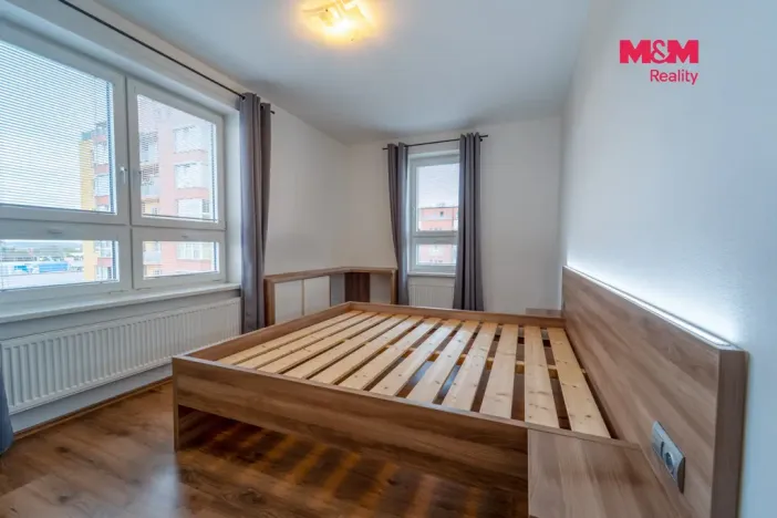 Pronájem bytu 2+kk, Plzeň - Jižní Předměstí, U Borských kasáren, 44 m2
