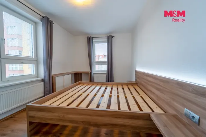 Pronájem bytu 2+kk, Plzeň - Jižní Předměstí, U Borských kasáren, 44 m2