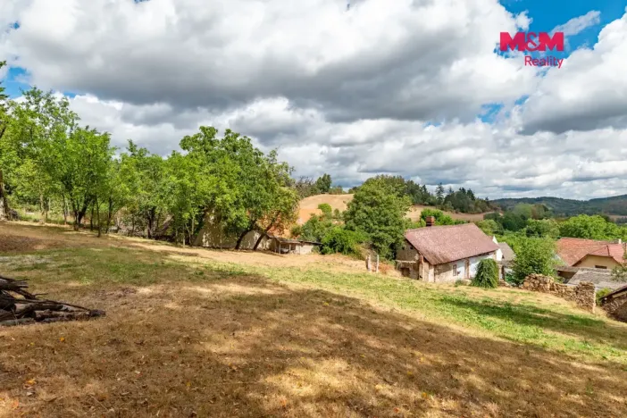 Prodej pozemku pro bydlení, Strašice - Škůdra, 1676 m2