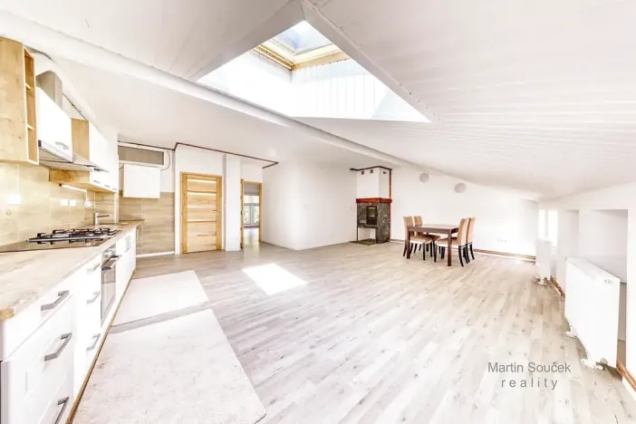 Prodej bytu 2+kk, Praha - Střešovice, Na Petynce, 89 m2