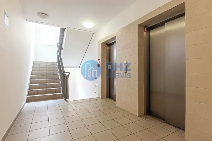 Prodej bytu 4+kk, Praha - Vysočany, Pod Harfou, 108 m2