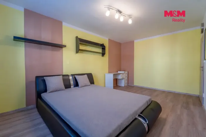 Pronájem bytu 3+kk, Plzeň - Skvrňany, Waltrova, 74 m2