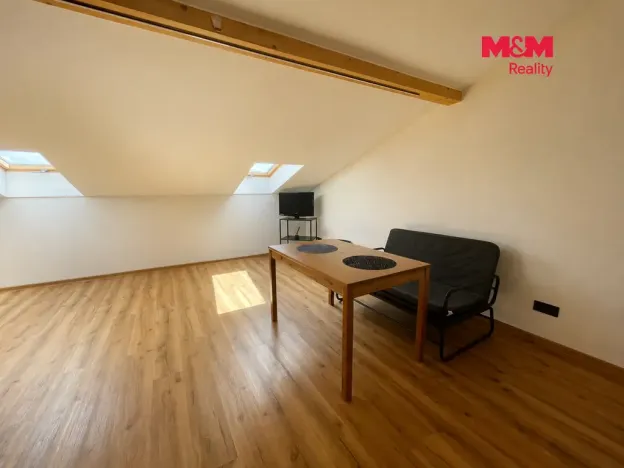 Pronájem bytu 3+kk, Nupaky, 80 m2