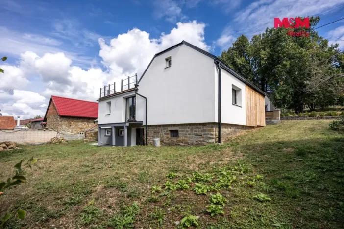 Prodej rodinného domu, Bojkovice - Bzová, 182 m2