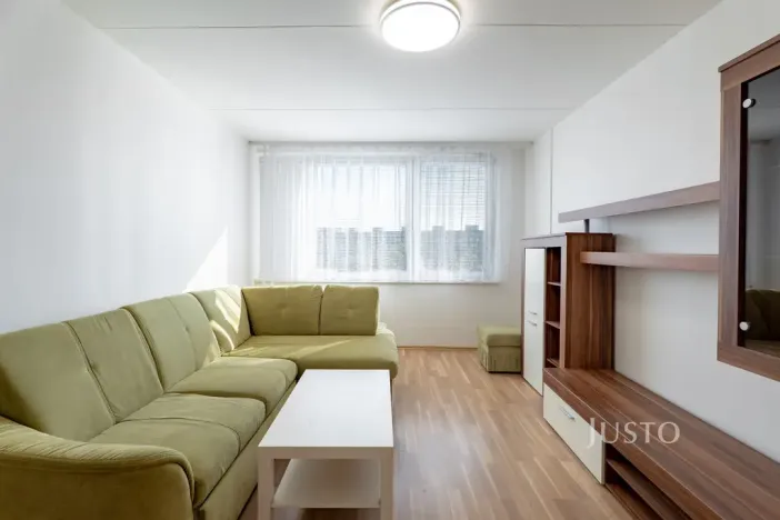 Pronájem bytu 3+kk, Praha - Petrovice, Rezlerova, 63 m2