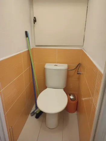 Pronájem bytu 1+kk, Praha - Záběhlice, Topolová, 31 m2