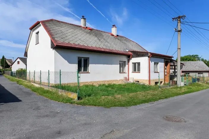 Prodej rodinného domu, Dobřív, 218 m2