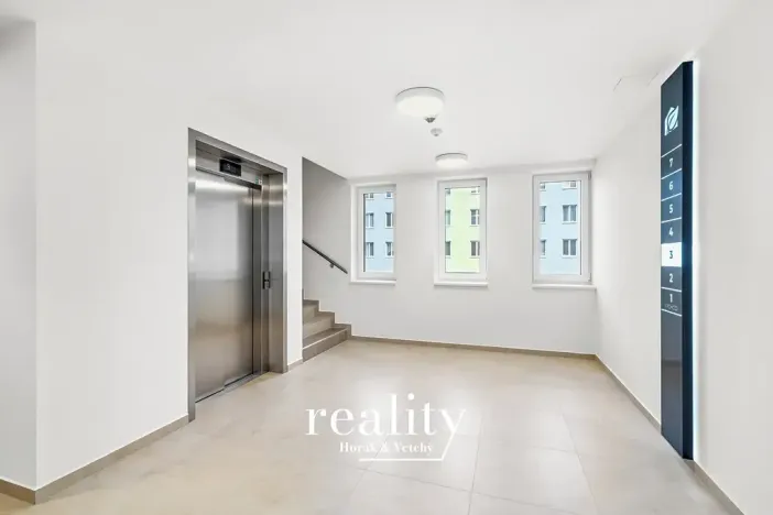 Pronájem bytu 2+kk, Třebíč, Družstevní, 57 m2