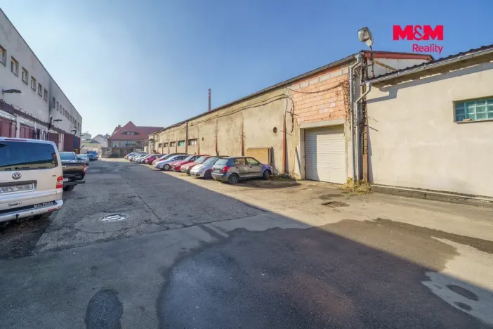 Pronájem obchodního prostoru, Teplice, Libušina, 1100 m2