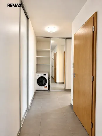 Pronájem bytu 3+kk, Praha - Dolní Chabry, U Traktorky, 77 m2