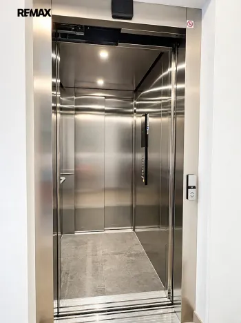 Pronájem bytu 3+kk, Praha - Dolní Chabry, U Traktorky, 77 m2