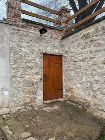Pronájem skladu, Praha - Libeň, Zvonařovská, 25 m2