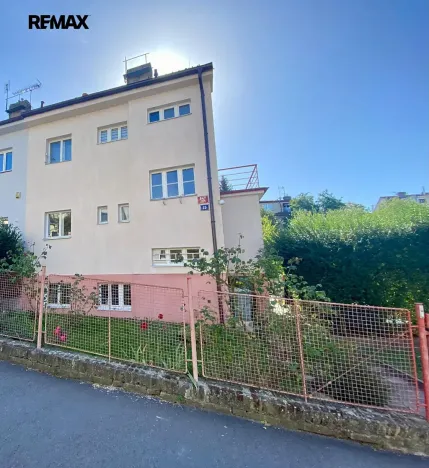 Pronájem bytu 4+1, Praha - Košíře, Urbanova, 90 m2
