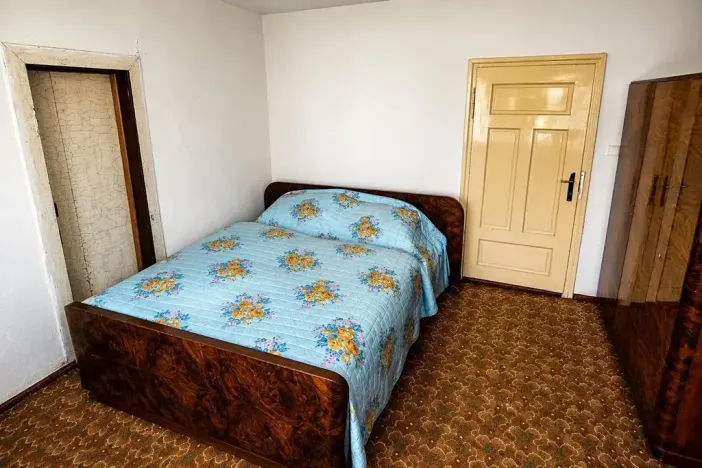 Prodej podílu rodinného domu, Vintířov, 200 m2