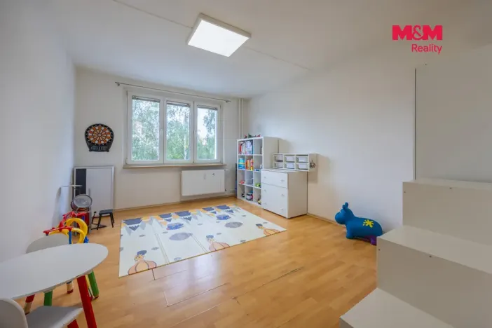 Prodej bytu 3+1, Klášterec nad Ohří - Miřetice u Klášterce nad Ohří, Dukelská, 61 m2