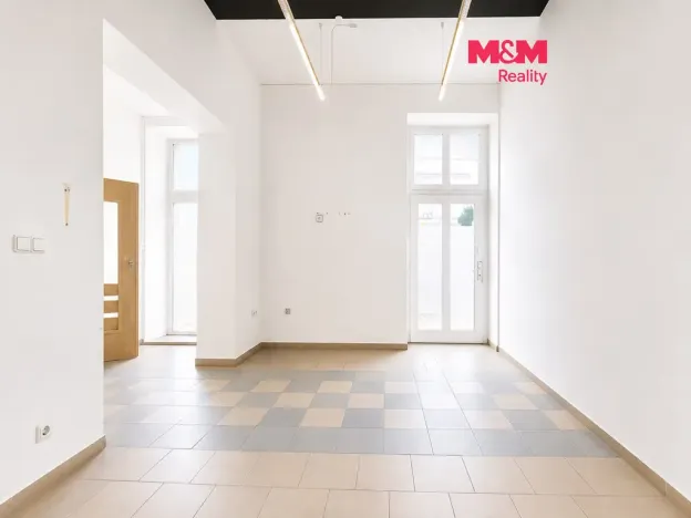Pronájem obchodního prostoru, Náchod, Parkány, 110 m2