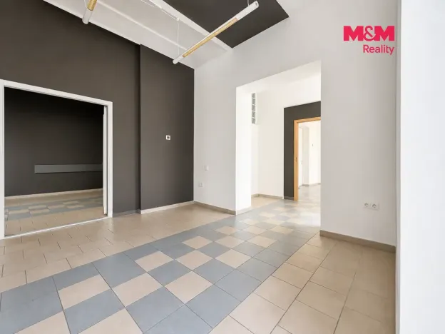 Pronájem obchodního prostoru, Náchod, Parkány, 110 m2