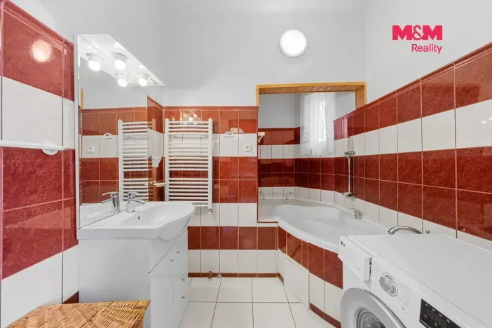 Prodej bytu 2+1, Děčín - Děčín VI-Letná, Ruská, 64 m2