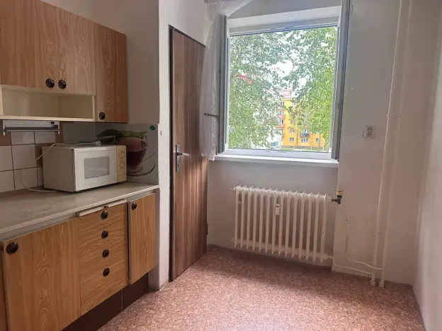 Pronájem bytu 1+1, Kladno, Helsinská, 46 m2
