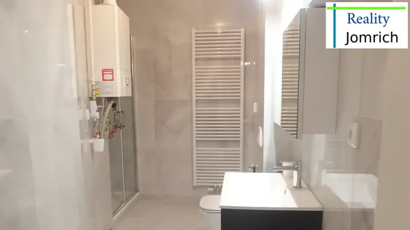 Pronájem bytu 4+kk, Liberec, nám. Sokolovské, 110 m2