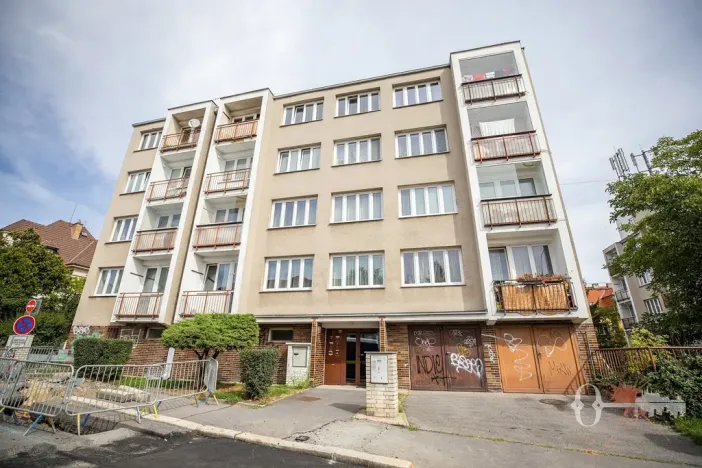 Pronájem bytu 2+kk, Praha - Michle, Podle Kačerova, 43 m2