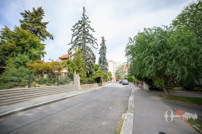 Pronájem bytu 2+kk, Praha - Michle, Podle Kačerova, 43 m2