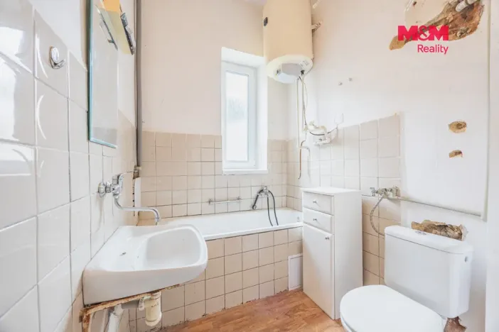 Prodej bytu 2+1, Úpice, Puškinova, 336 m2