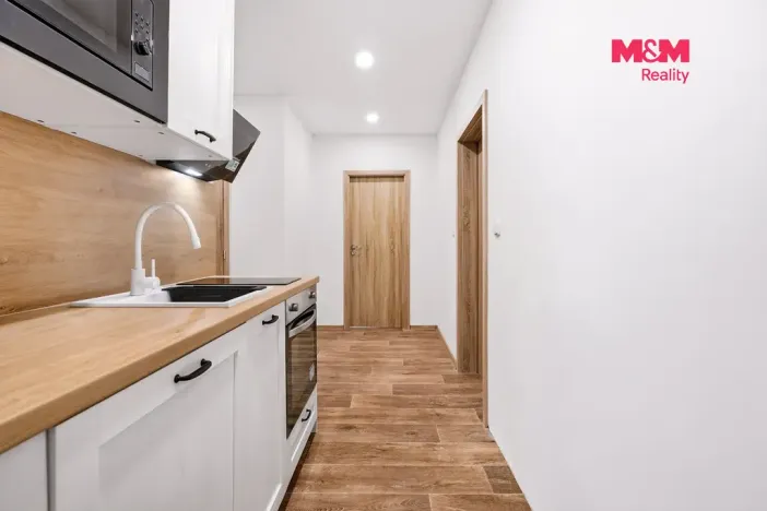 Prodej bytu 2+1, Česká Lípa, Železničářská, 61 m2