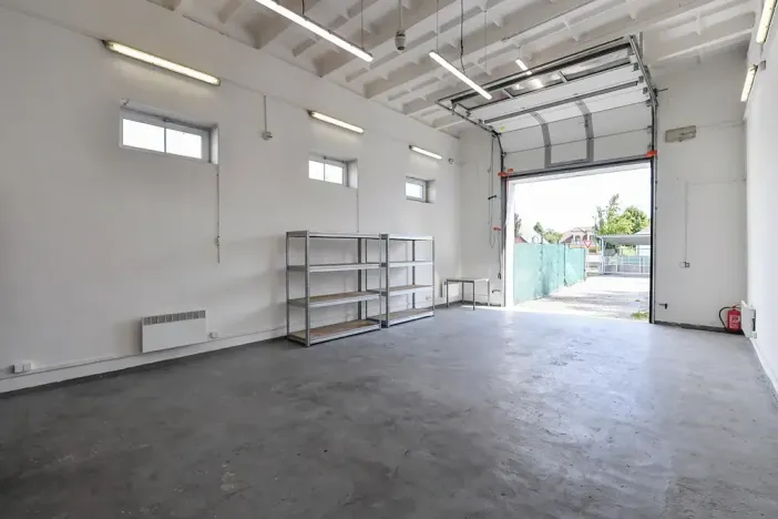 Prodej skladu, Praha - Horní Počernice, Komárovská, 210 m2
