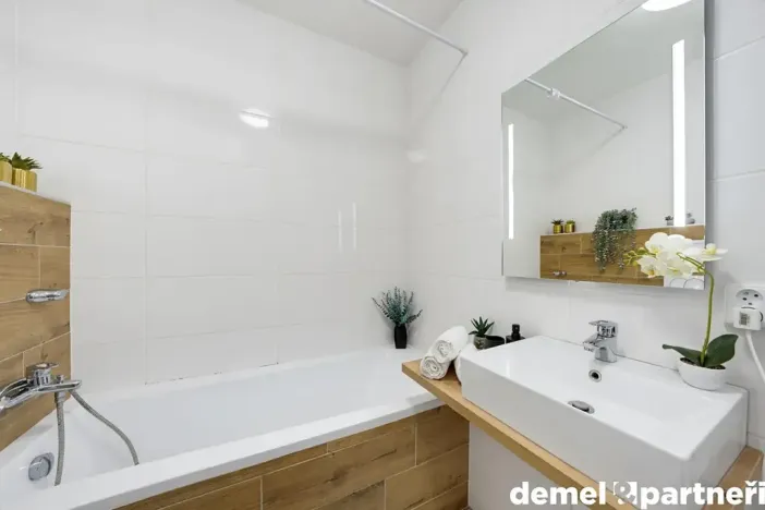 Prodej bytu 2+kk, Lavičky, 43 m2
