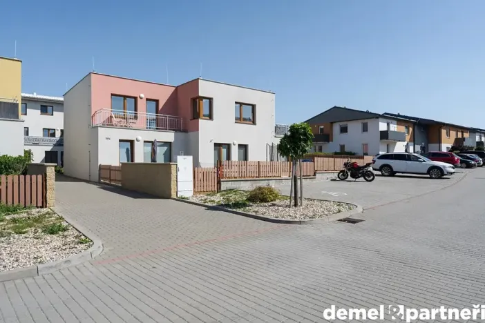 Prodej bytu 2+kk, Lavičky, 43 m2